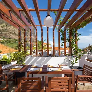 Albergue Madeira Surf Camp, Porto Da Cruz