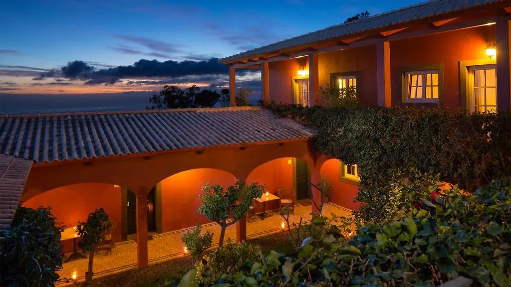 Atrio Hotel Estreito Da Calheta 4*,